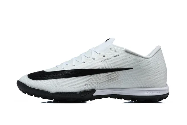 Nike blanc et noir Flyweave haut Chevron overlay turf chaussures de football 6