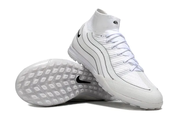 Nike Zapatos de fútbol turf con upper de knit blanco y negro high-top 2