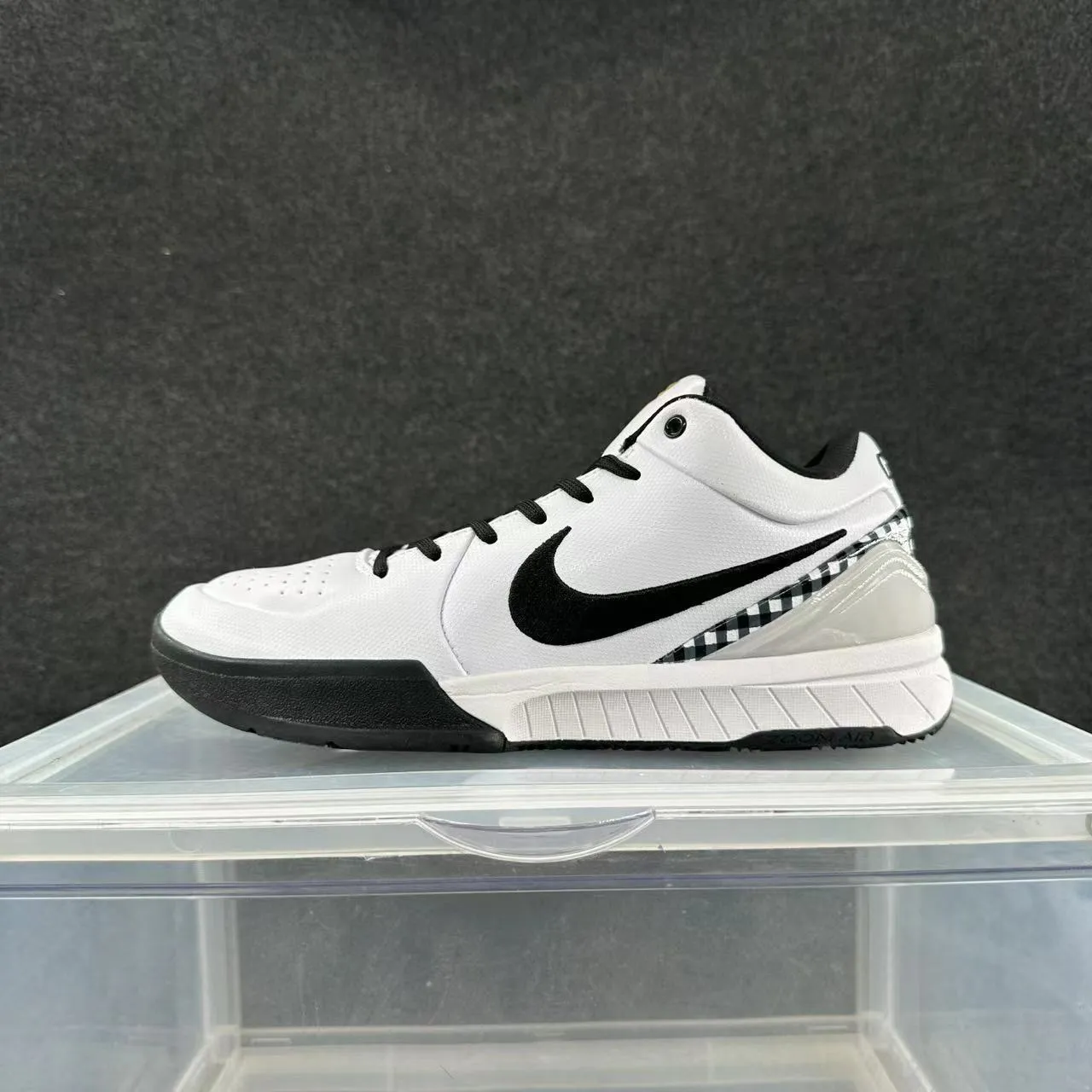 Nike White Black Perforated Upper Basketball Shoes 2