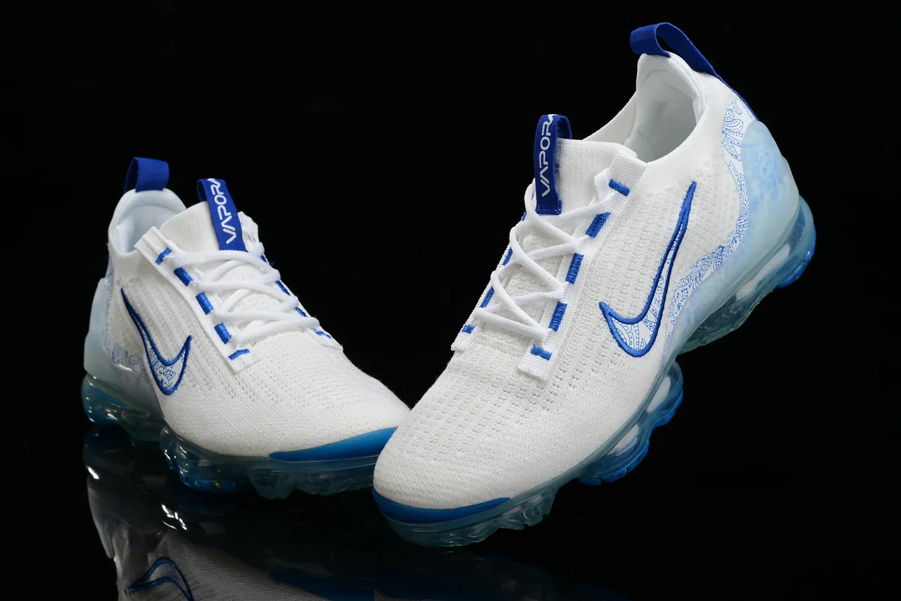 Nike White Blue Engineered Knit Upper Embroidered Swoosh Lifestyle Sneakers 3