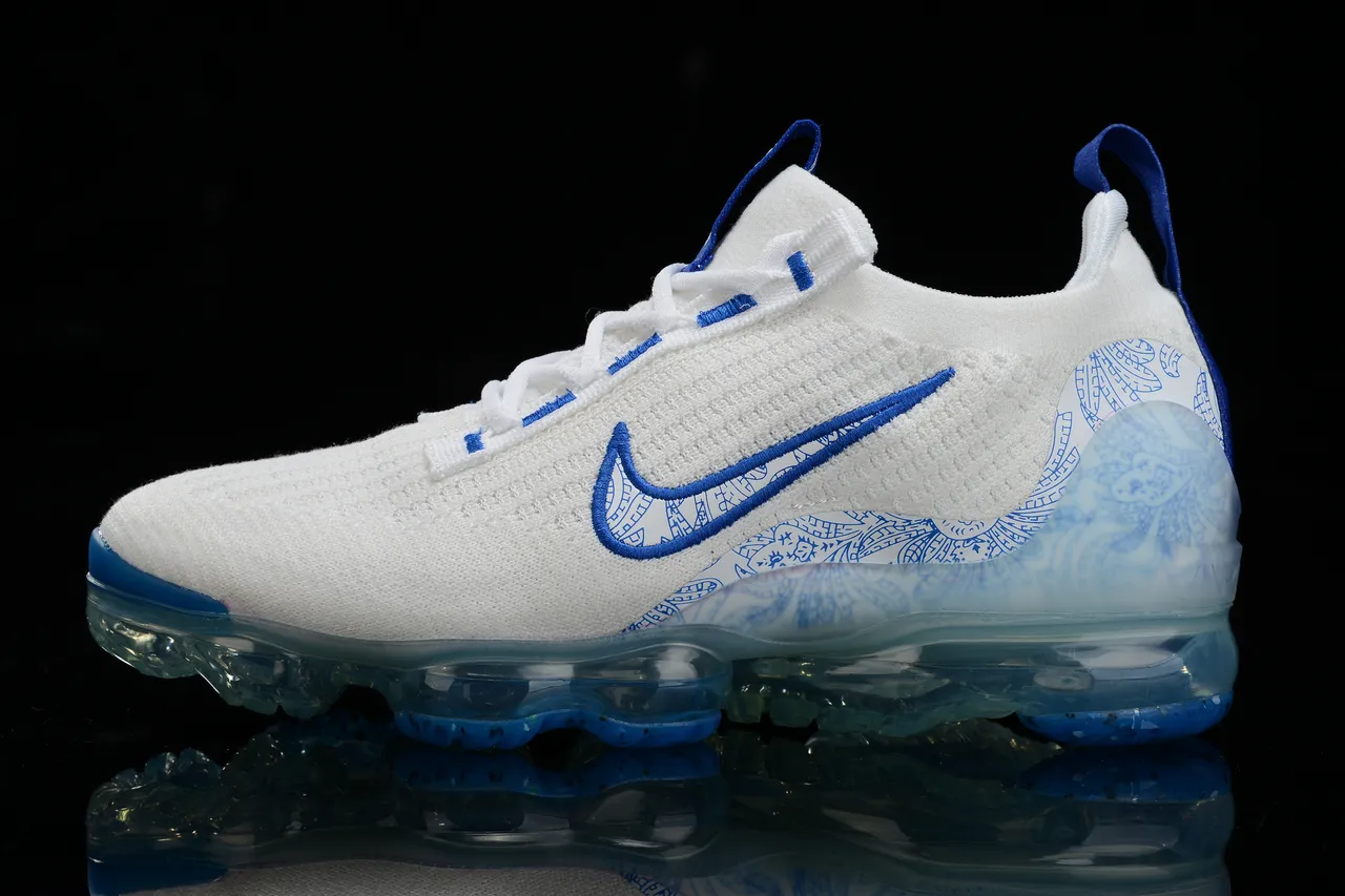 Nike White Blue Engineered Knit Upper Embroidered Swoosh Lifestyle Sneakers 5