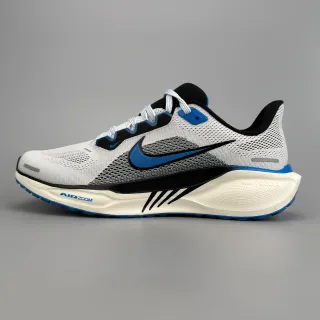 Nike Zapatillas de correr blancas y azules con parte superior de malla ingenierizada y solapas sintéticas negras