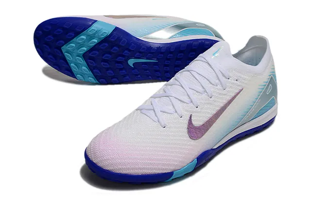Nike Zapatillas de fútbol Turf blanco y azul superior knit cordones asimétricos 3