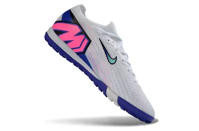 Nike Tênis de futebol turf branco e azul upper knit swoosh iridiscente 2