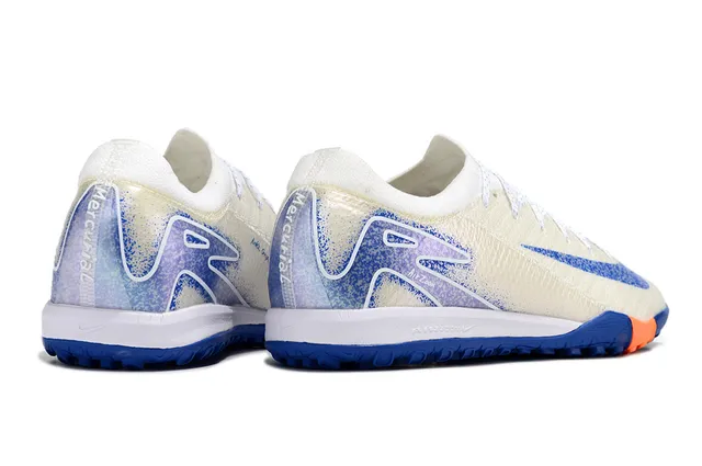Nike Chaussures de football turf avec upper de knit et overlays synthétiques blanc et bleu 4