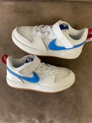 Nike White Blue Low-Top Mesh Upper Lifestyle Sneakers 7