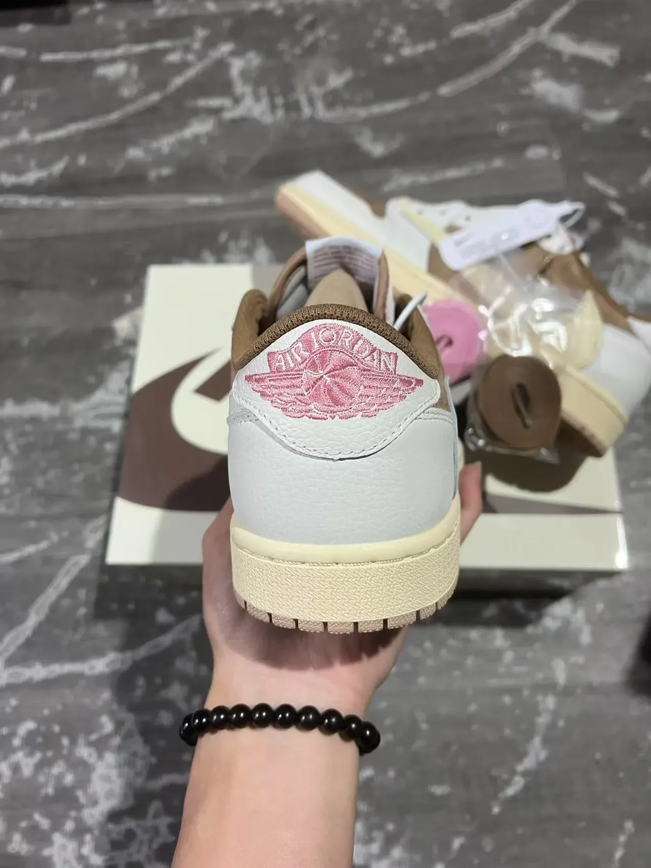 نايك أحذية رياضية lifestyle بيضاء وبنية low-top من مواد مختلطة 8