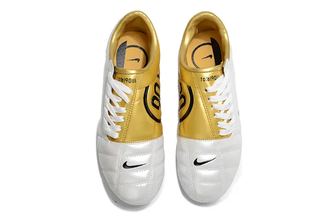 Nike White Gold Quilted Synthetic Upper Low-Cut Silhouette Firm-Ground Soccer Shoes 2