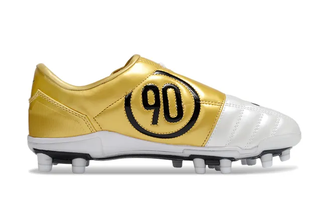 Nike White Gold Quilted Synthetic Upper Low-Cut Silhouette Firm-Ground Soccer Shoes 7