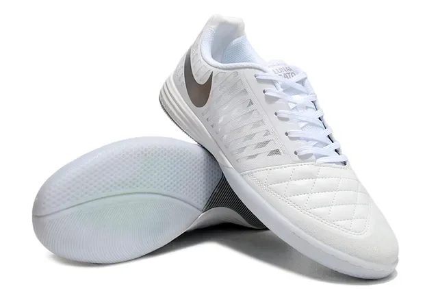 Nike White Gray Quilted Toe Cap Diamond-Pattern Mesh Sneakers 5