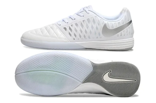 Nike White Gray Quilted Toe Cap Diamond-Pattern Mesh Sneakers 7
