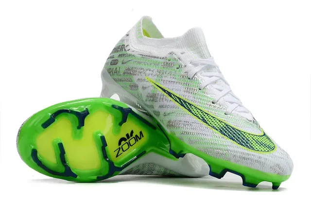 Nike Chaussures de football blanc vert upper tricot semelle translucide ground ferme 2