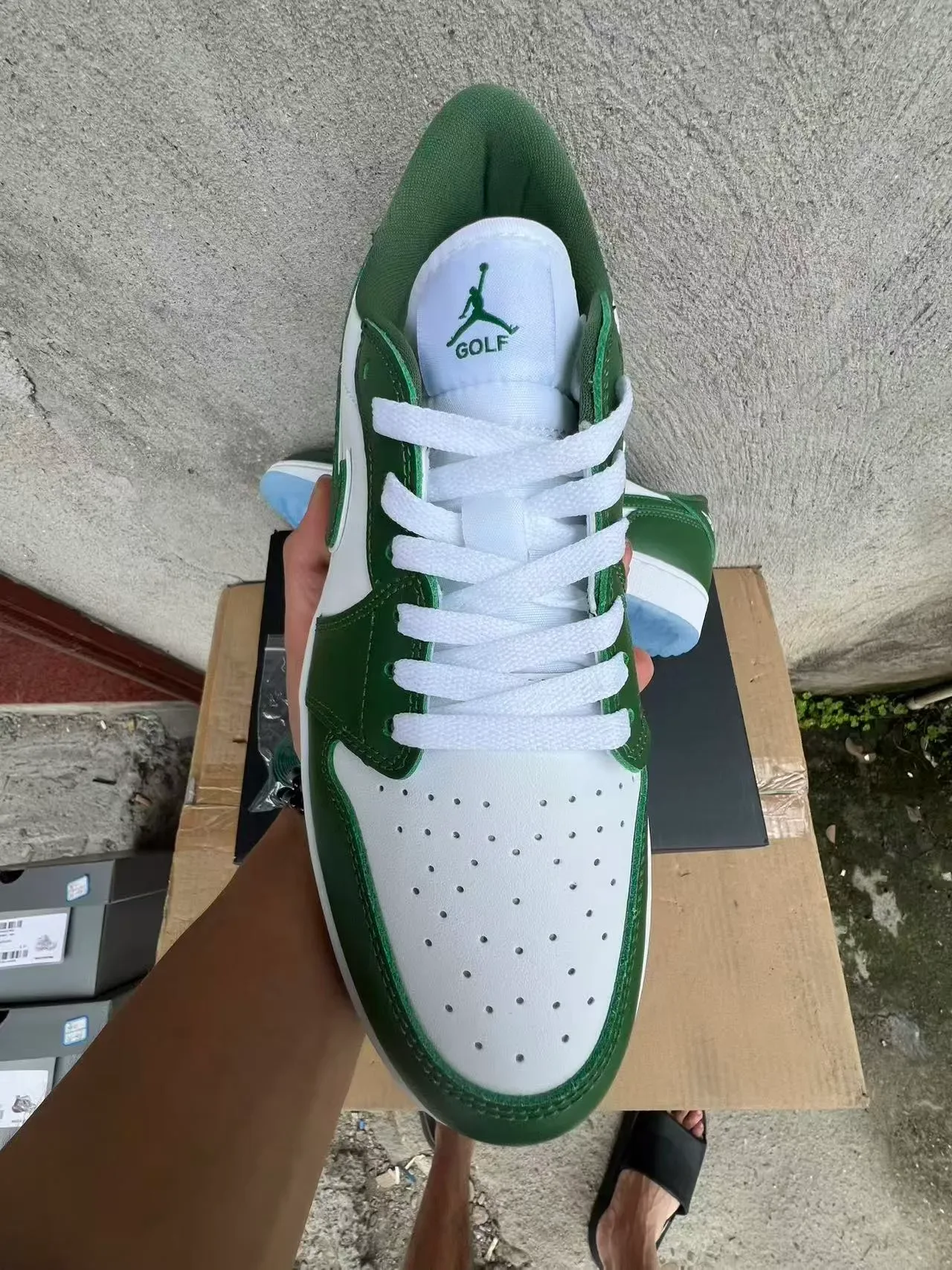 Nike White Green Leather-Paneled Color-Blocked Lifestyle Sneakers 3