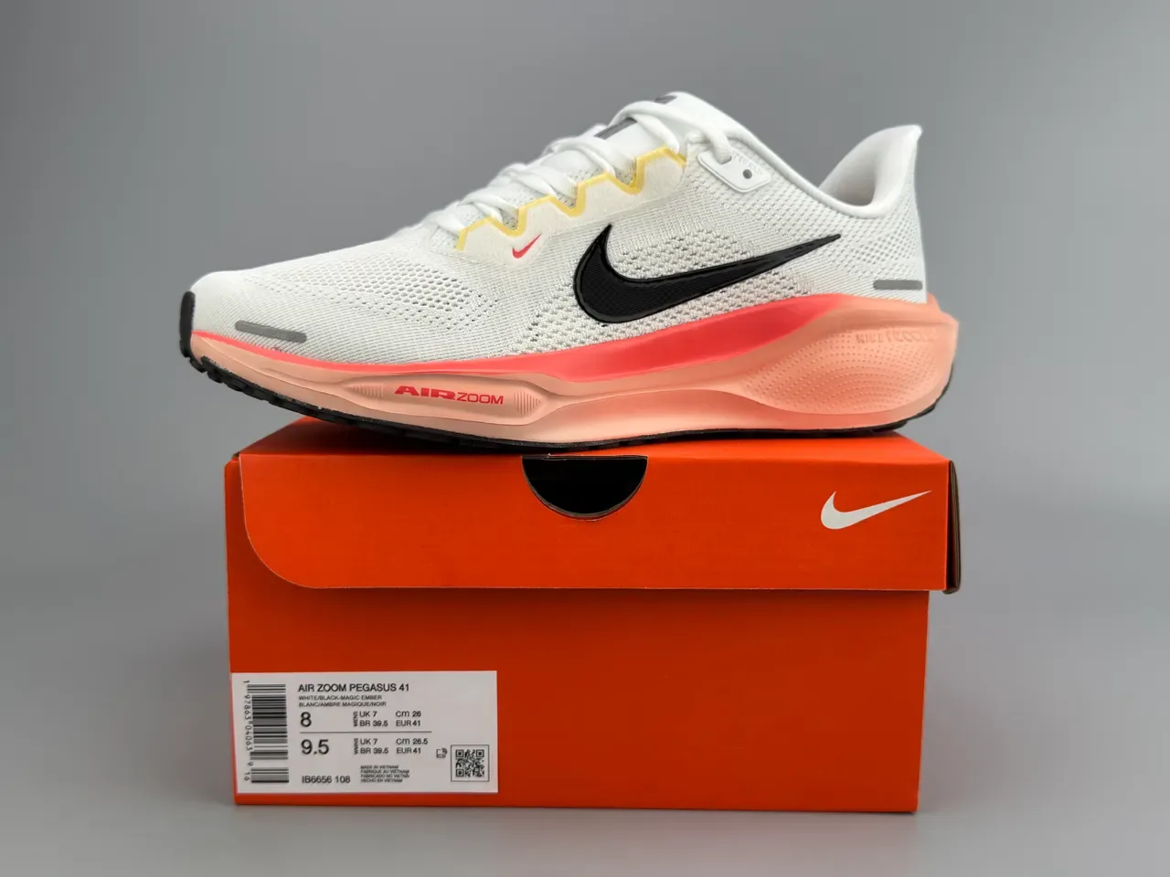 Nike Air Zoom + React सादा गोलापी इंजीनियरड मेश अपर रनिंग शू 2