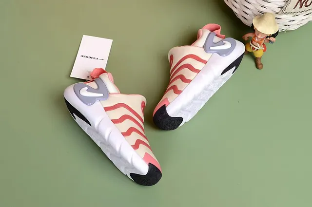 Nike White Pink Slip-On Sculpted Midsole Lifestyle Sneakers 12