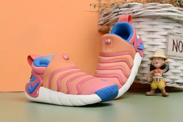 Nike White Pink Slip-On Sculpted Midsole Lifestyle Sneakers 16