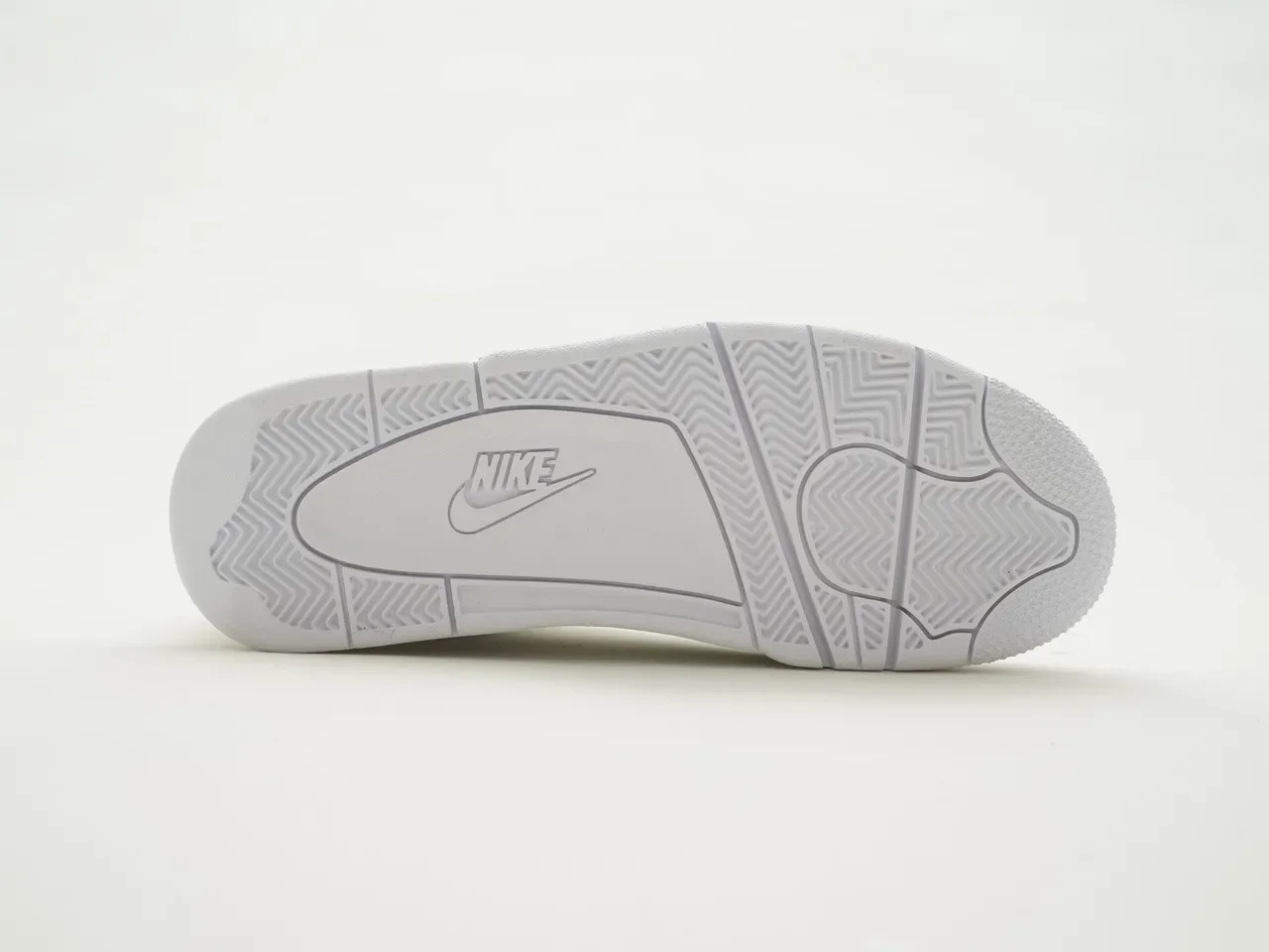 Nike White Red High-Top Leather Lifestyle Sneakers 10