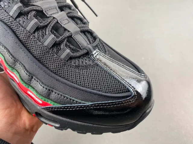 Nike x UNDEFEATED Air Max 95 Black Red Green Lifestyle Sneakers 2