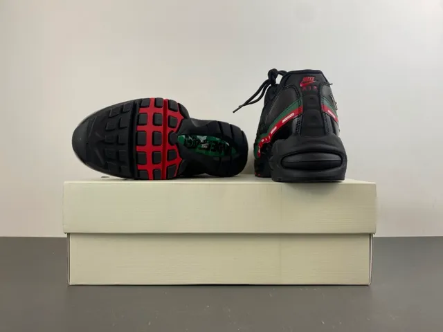Nike x UNDEFEATED Air Max 95 Black Red Green Lifestyle Sneakers 16