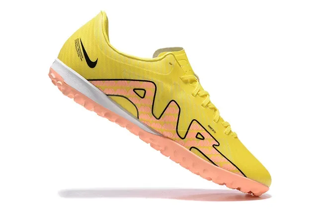 Nike Chaussures de football turf jaune orange synthétique à coupe basse texture côtelée 3