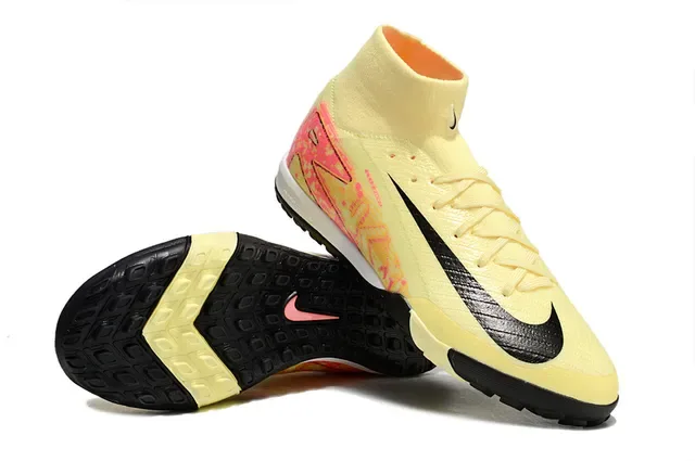 Nike Jaune Rose Flyknit Haut Col Chaussette Chaussures Football Gazon 4