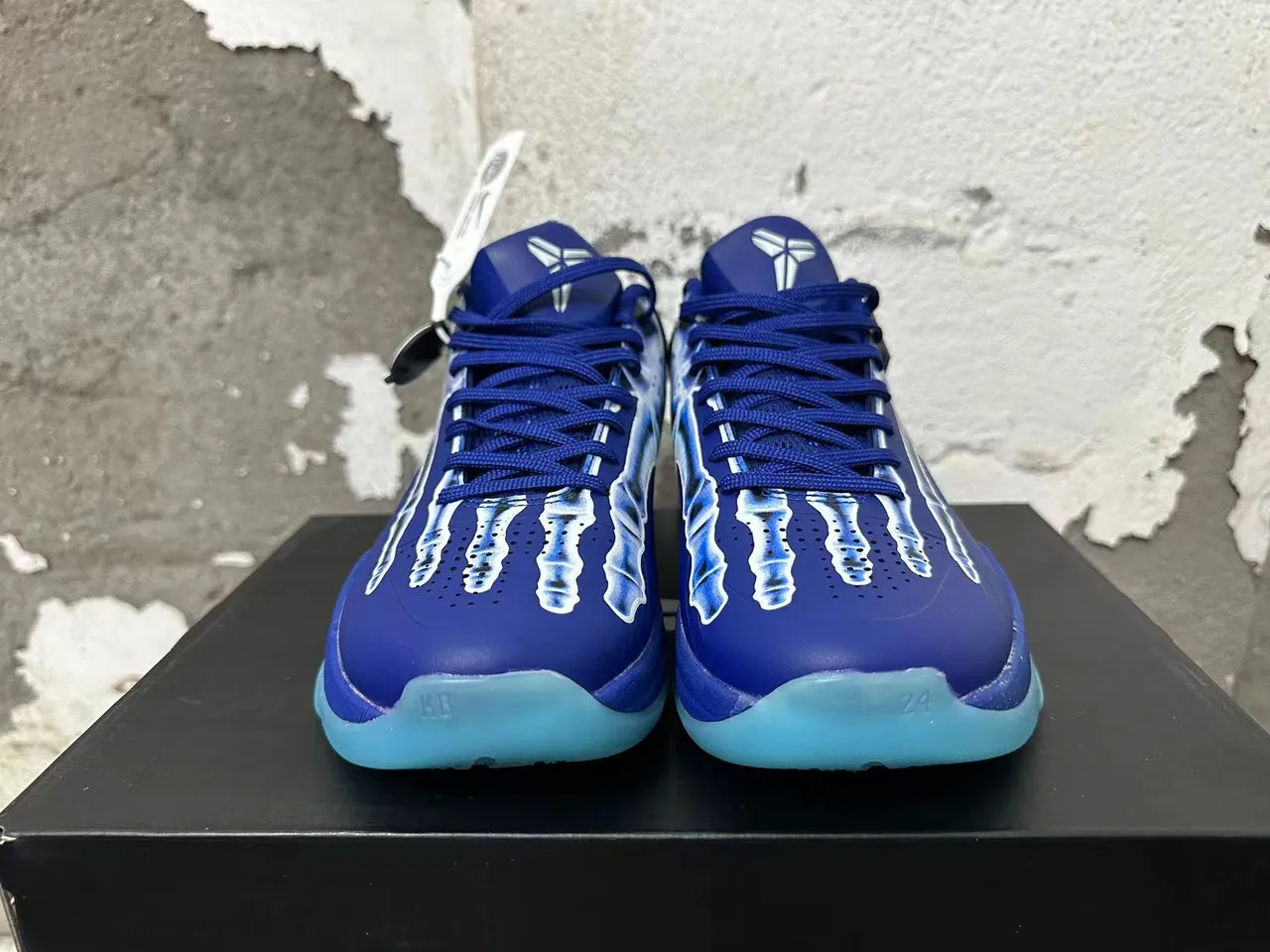 Nike Zoom Kobe V Blue X-Ray Skeletal Sapatos de Basquete 3