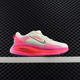 Nike ZoomX Beige Pink Parte superior de Knit Engineered Mediasuela Gradient Zapatillas de correr