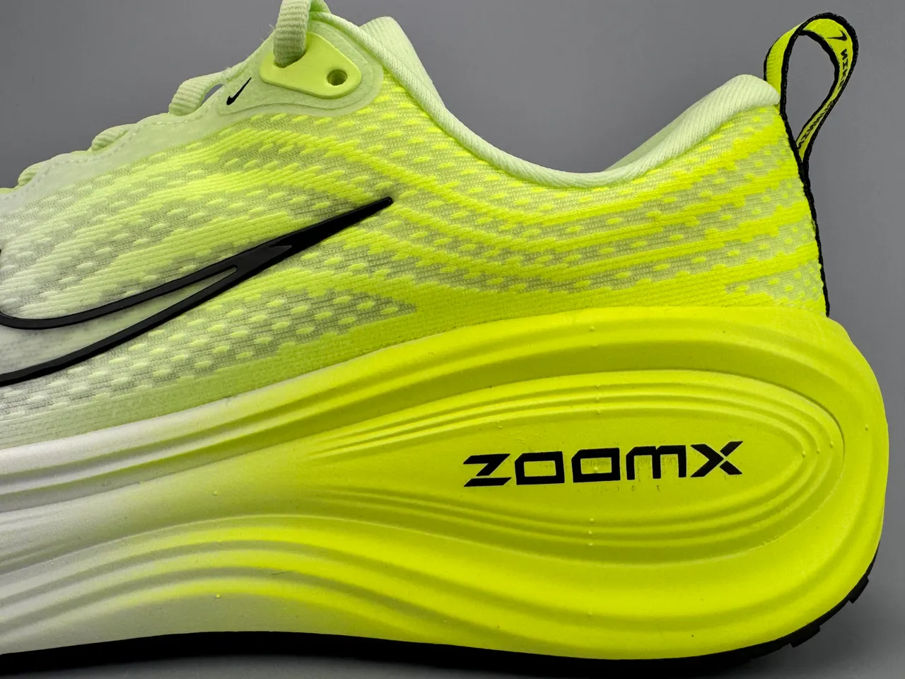 Nike ZoomX Invincible Run Neon Yellow White tênis de corrida 5