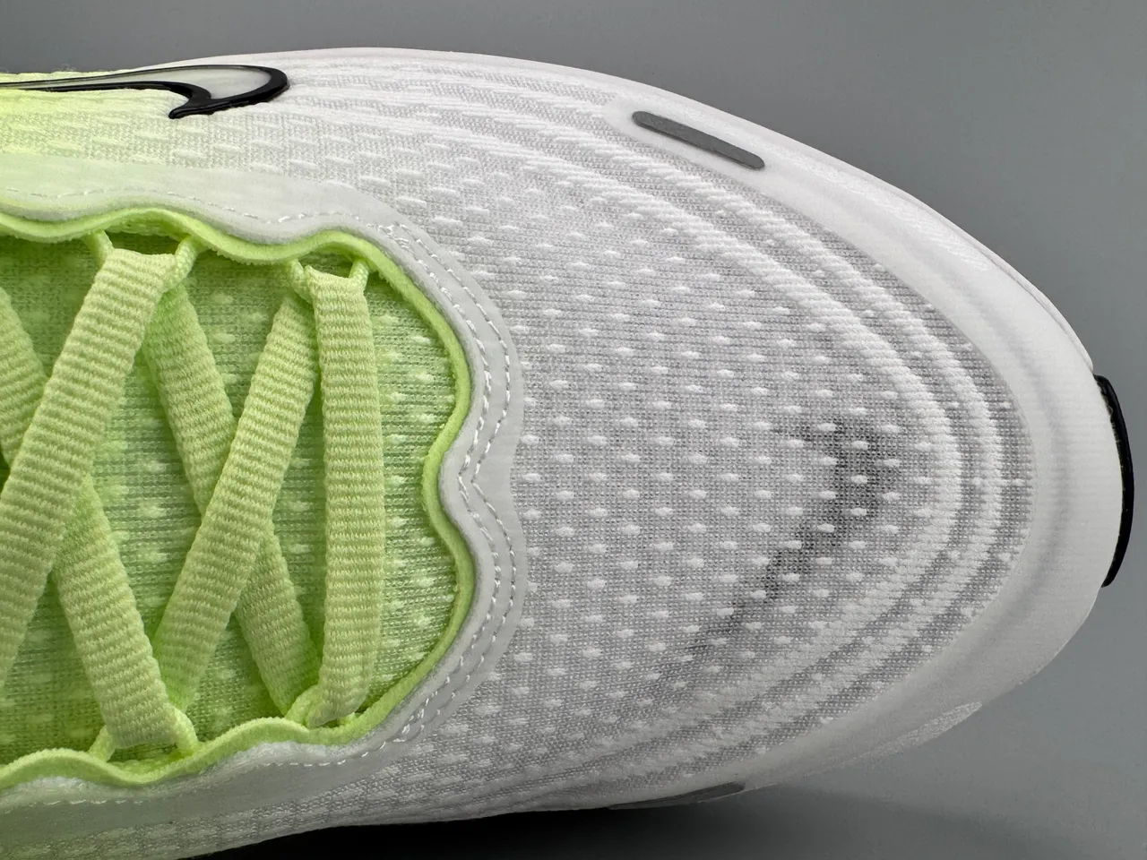 Nike ZoomX Invincible Run Neon Yellow White tênis de corrida 6