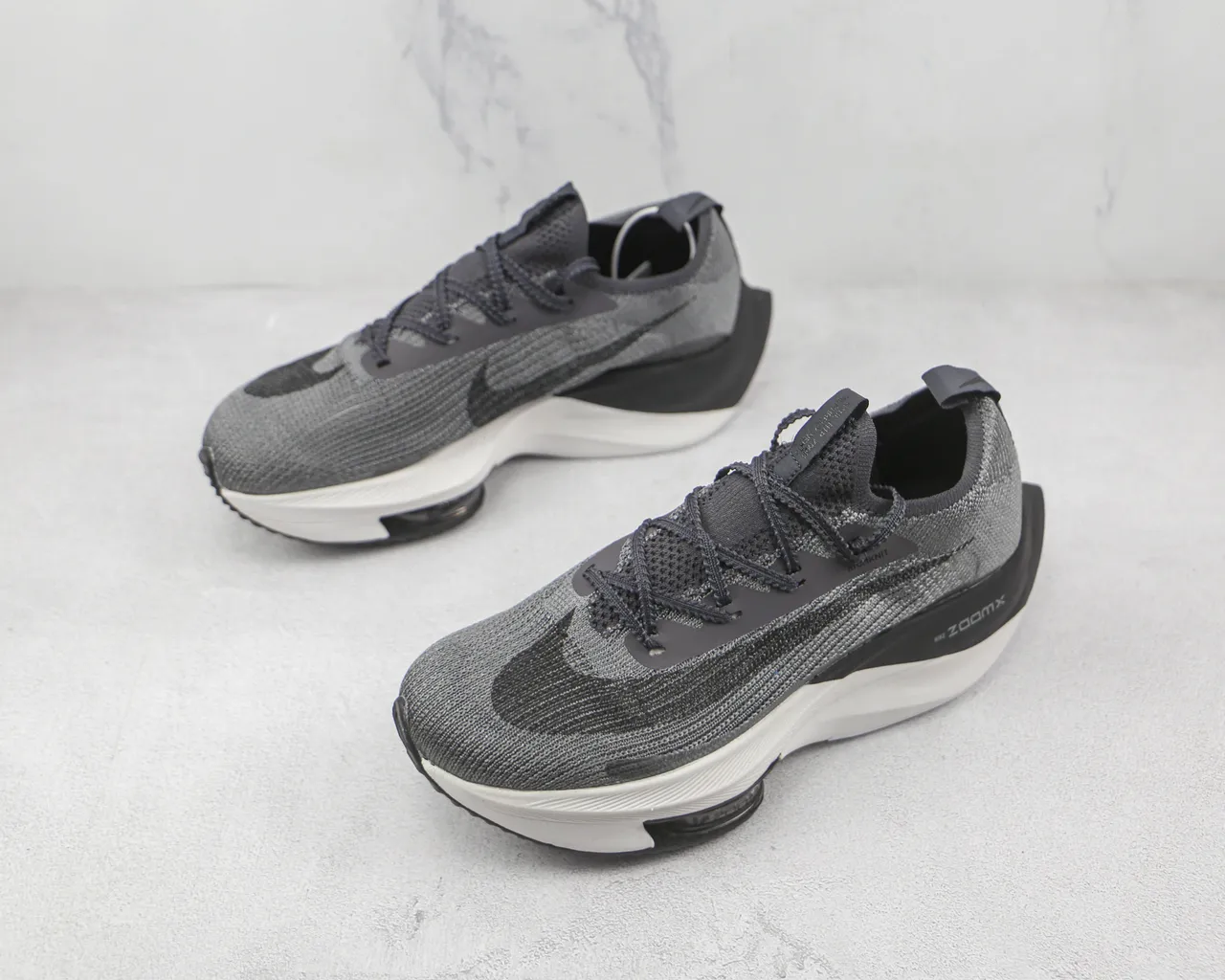 Nike ZoomX Vaporfly Gris Blanc Haut en Tricot Engineered Plaque en Fibres de Carbone de Longueur Complète Chaussures de Course 4
