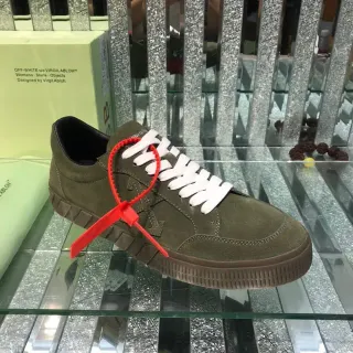 Off-White Industrial Low Vert Olive Daim Lifestyle Sneakers