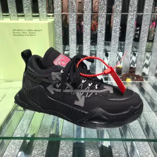 Off-White Industrial Runner Noir Gris Rouge Baskets avec semelle épaisse