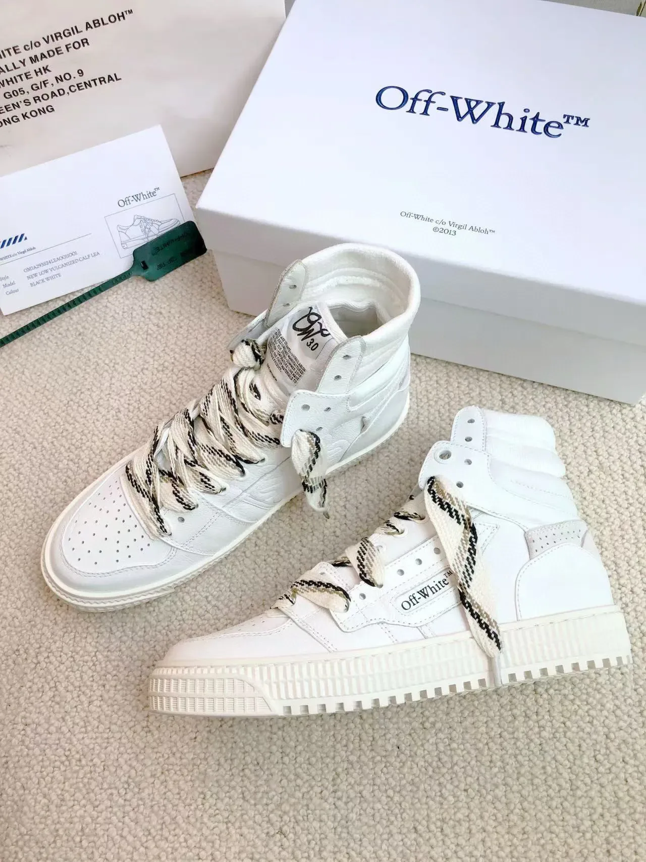 Off-White Chaussures Lifestyle en Cuir Multicolore Hautes 5