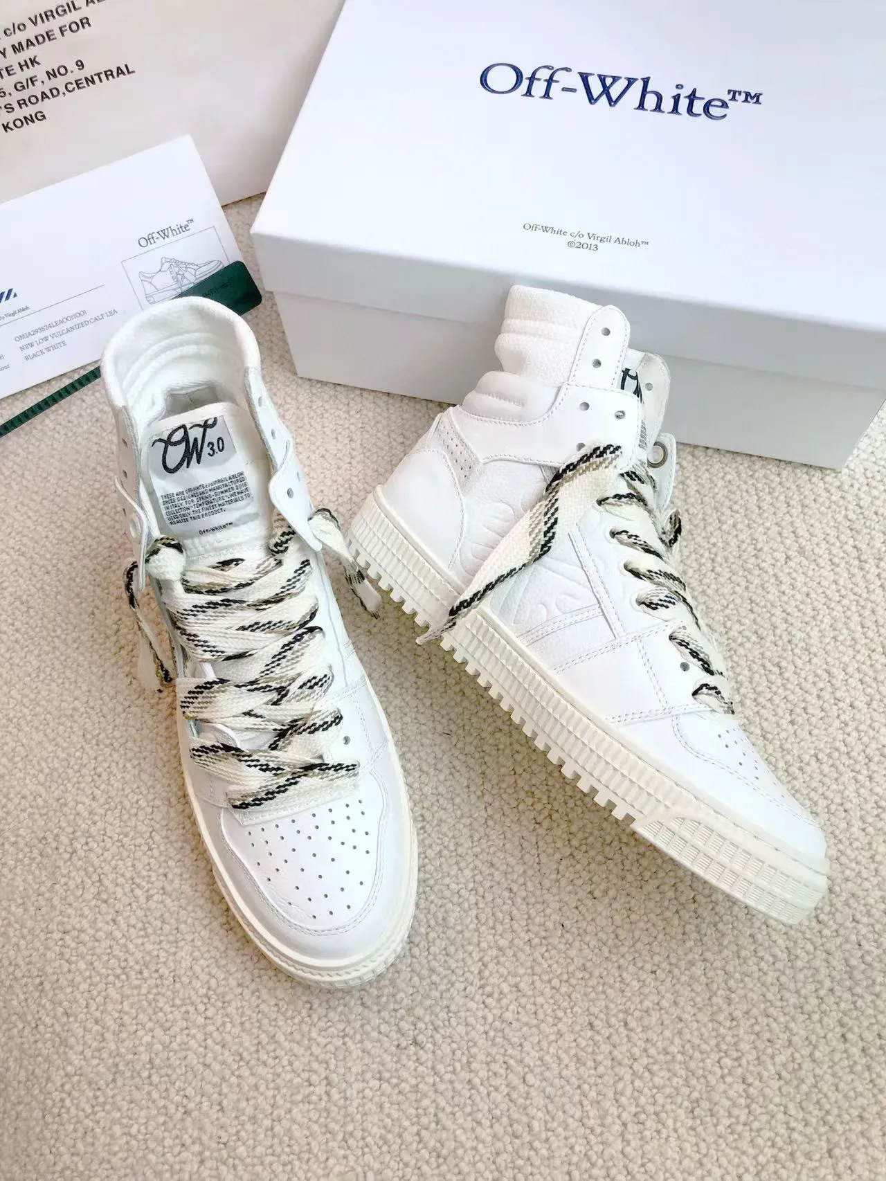 Off-White Chaussures Lifestyle en Cuir Multicolore Hautes 6