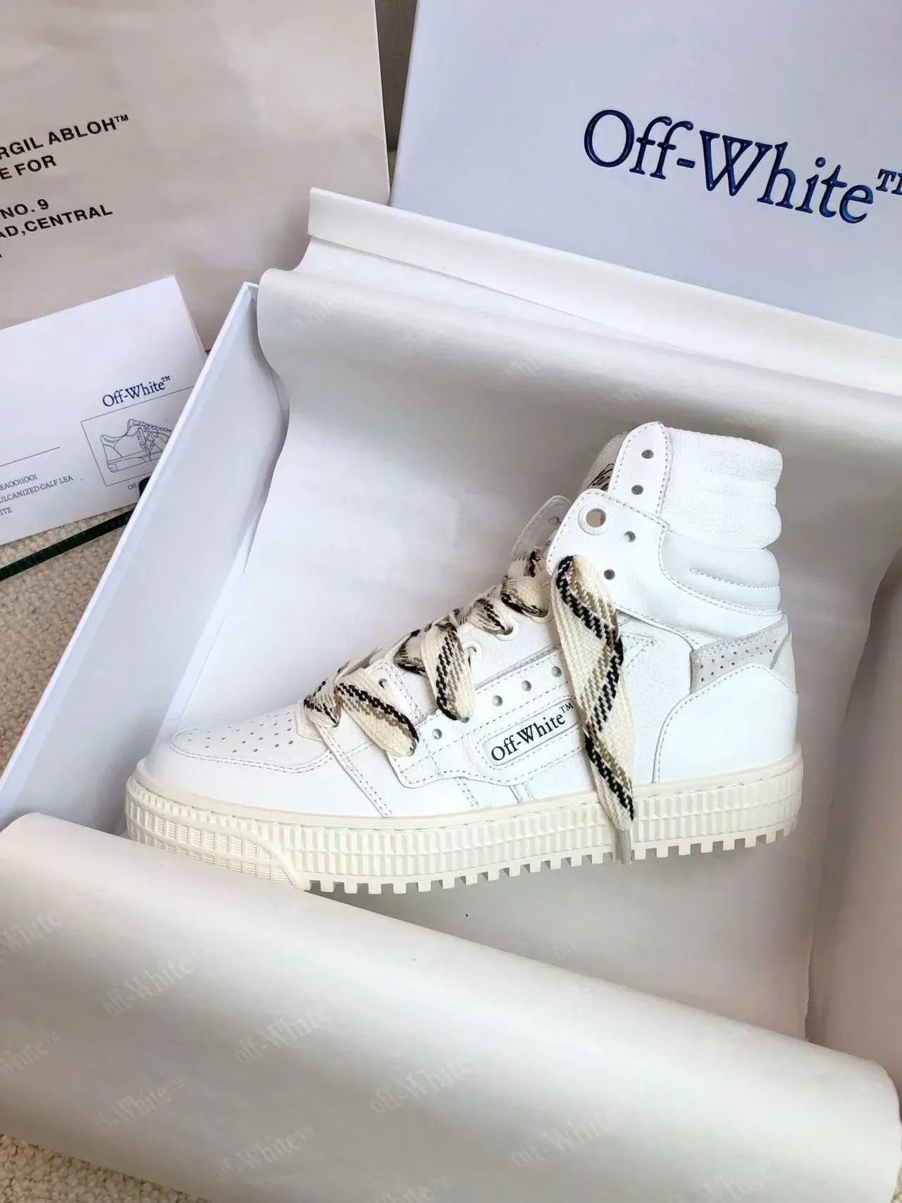 Off-White Chaussures Lifestyle en Cuir Multicolore Hautes 8