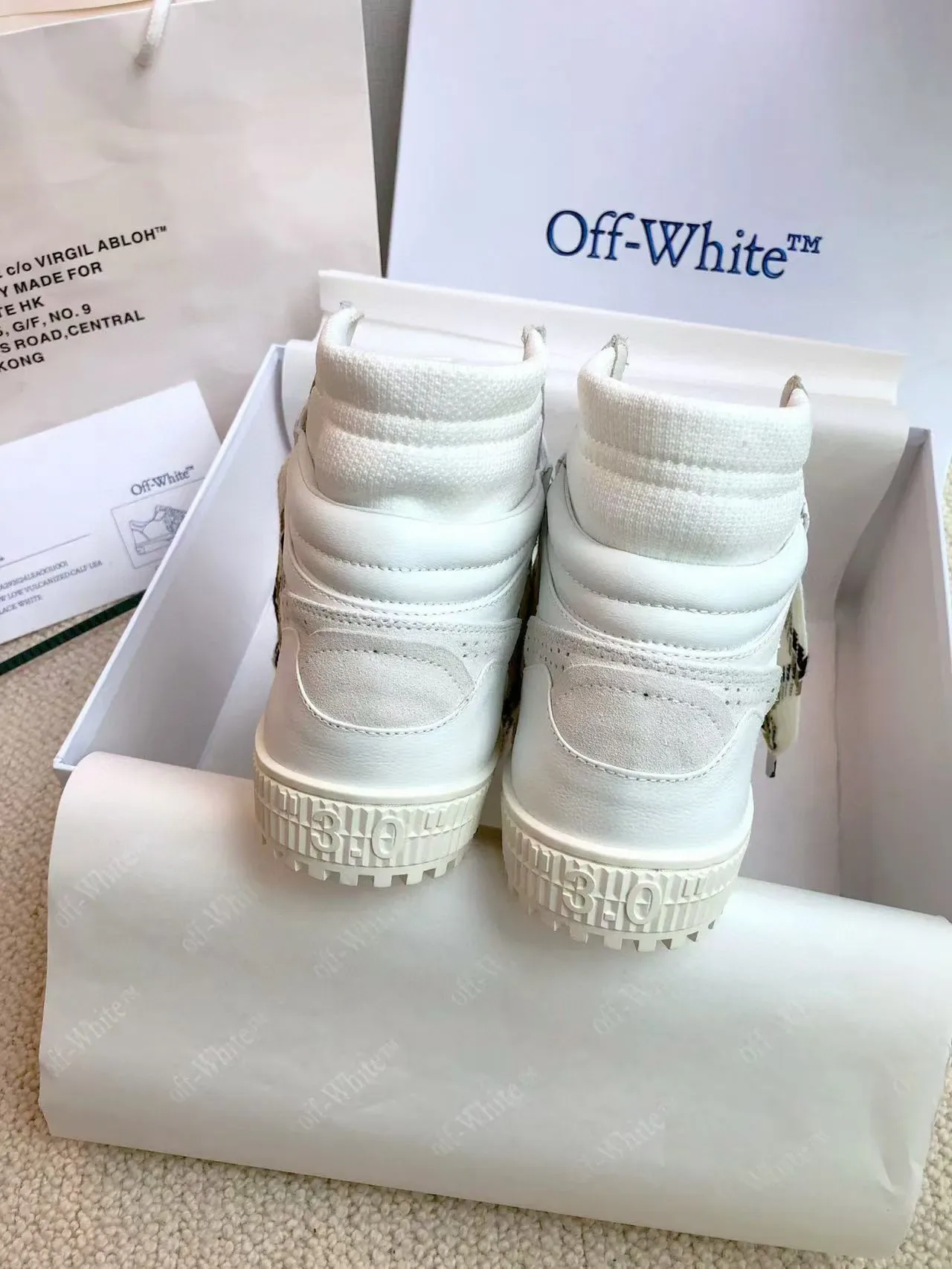 Off-White Chaussures Lifestyle en Cuir Multicolore Hautes 9