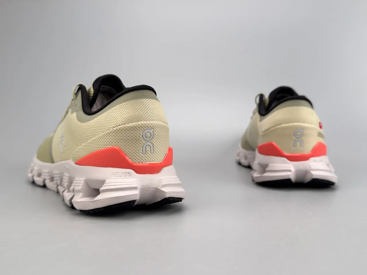 On Cloudmonster Beige Coral Tênis de corrida 6