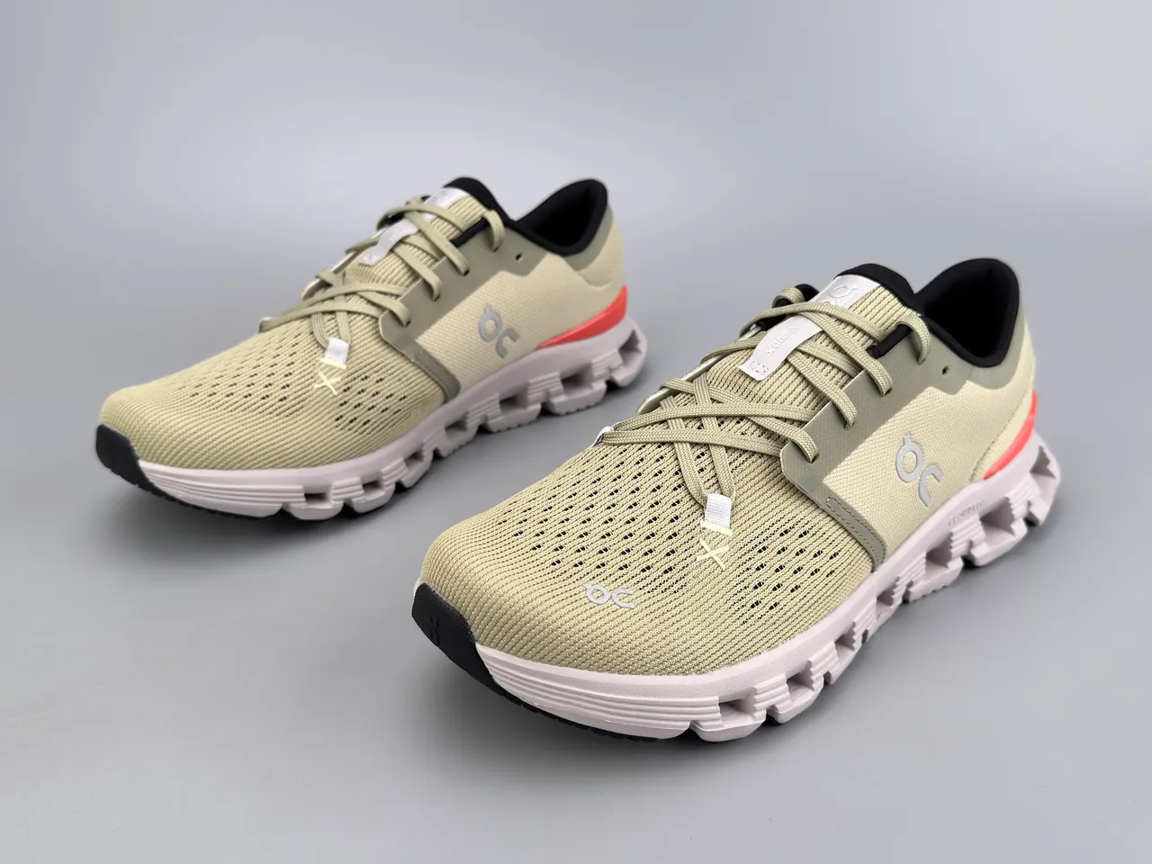 On Cloudmonster Beige Coral Tênis de corrida 7