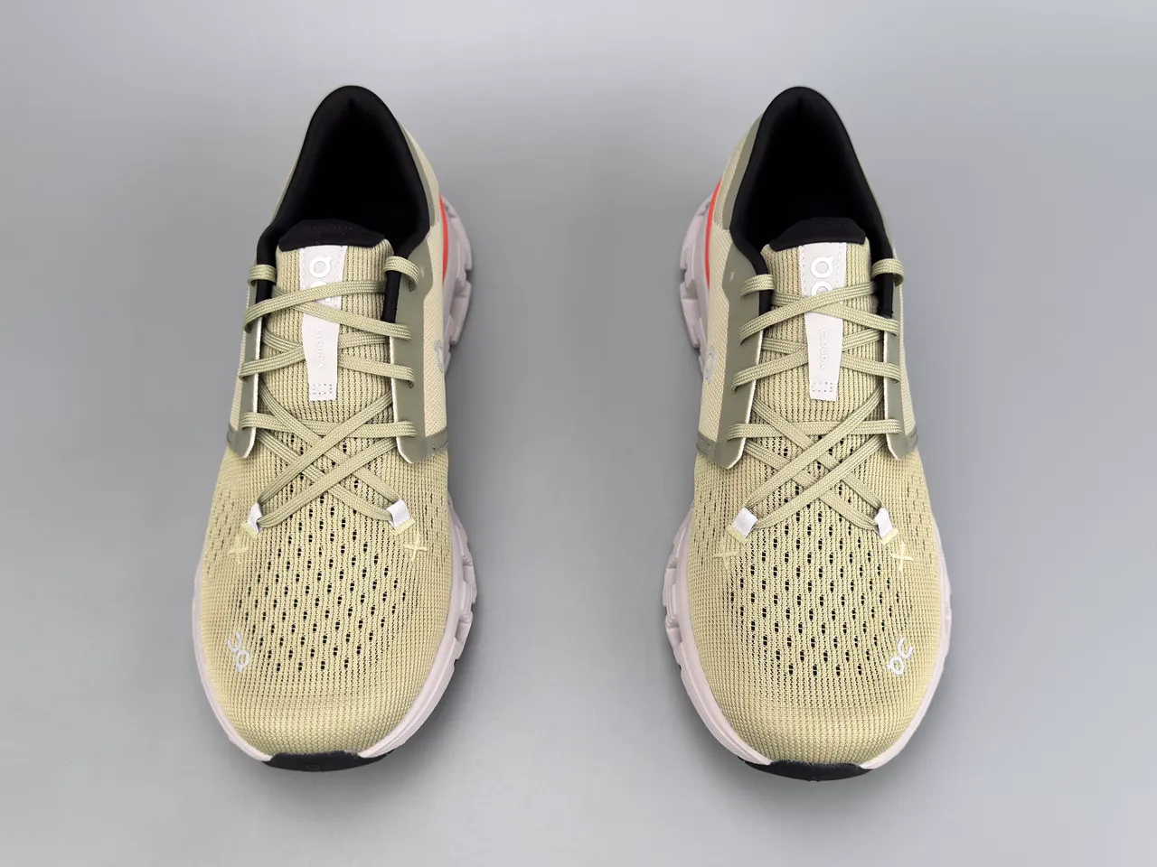 On Cloudmonster Beige Coral Tênis de corrida 9