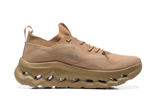 On Cloudmonster Beige zapatillas de correr 4