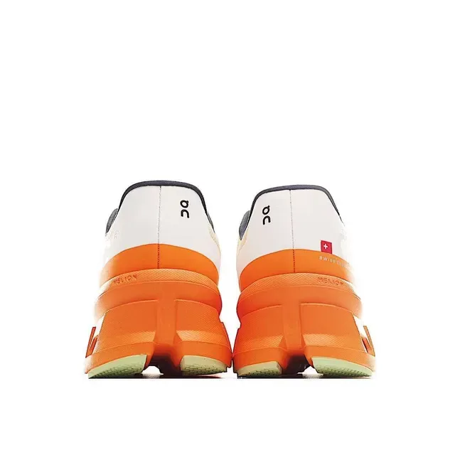 On Cloudmonster Orange and Cream حذاء رياضي أسلوب حياة 6