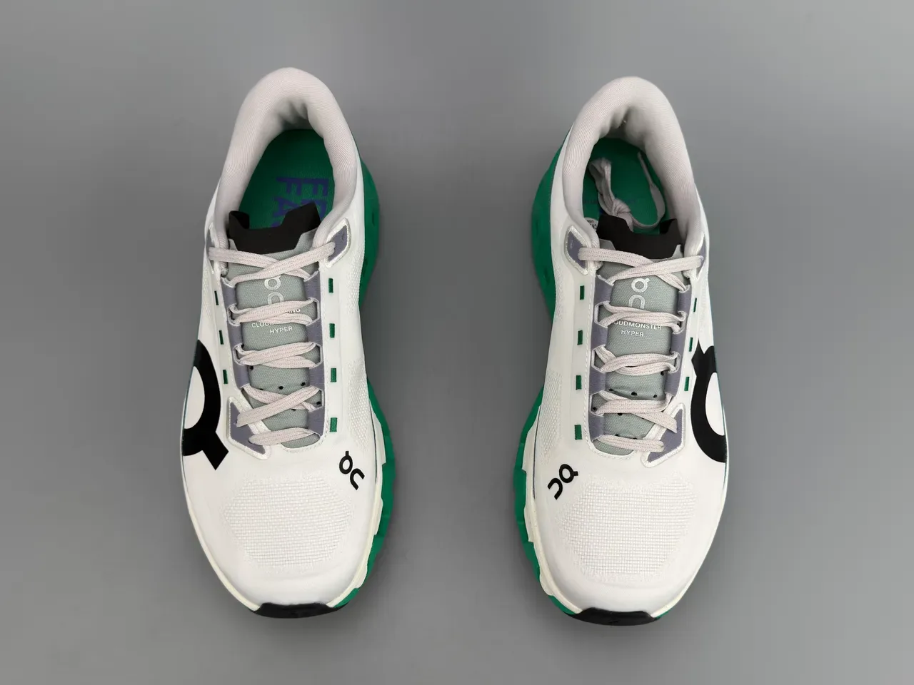 On White Green Engineered Podded Midsole Breathable Mesh Upper Running Shoes 7