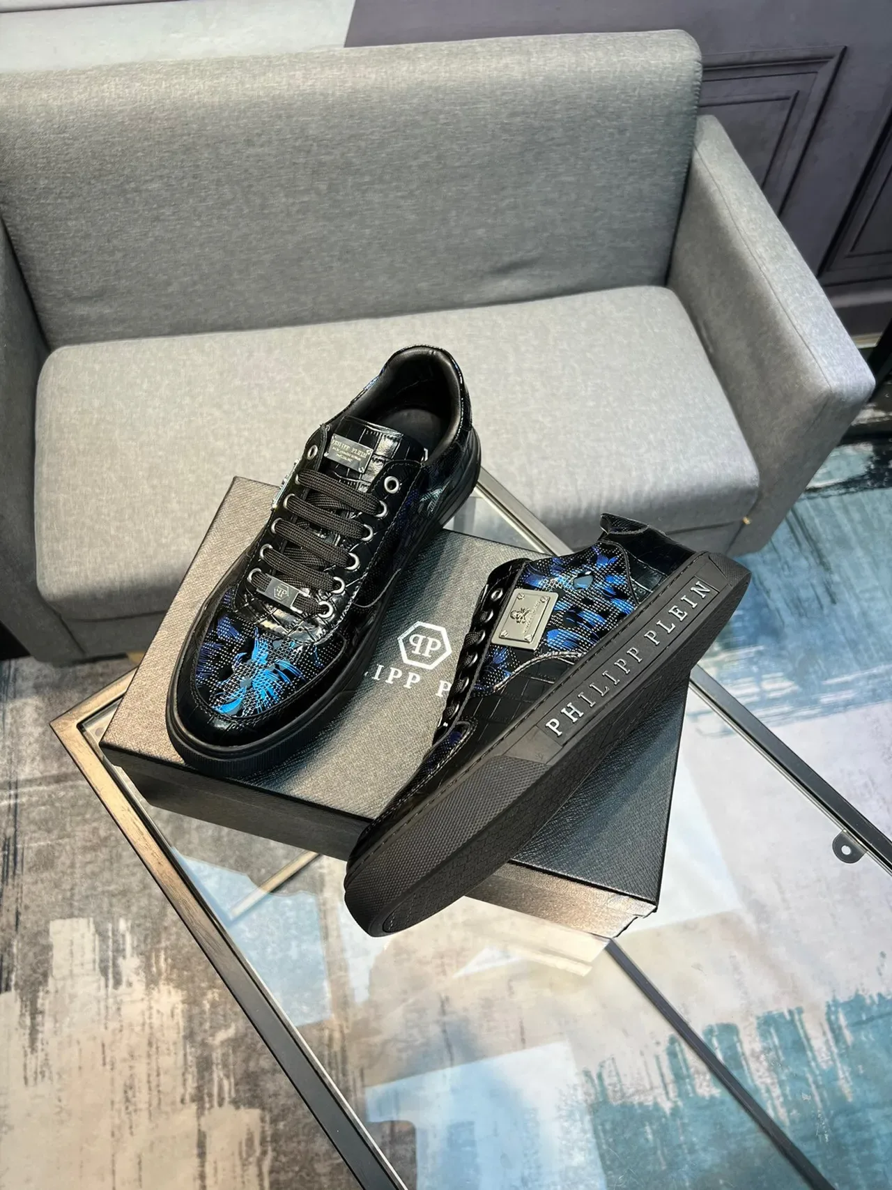 Philipp Plein Preto Azul Efeito Patentoso Superior Bordado Floral Tênis Lifestyle 3