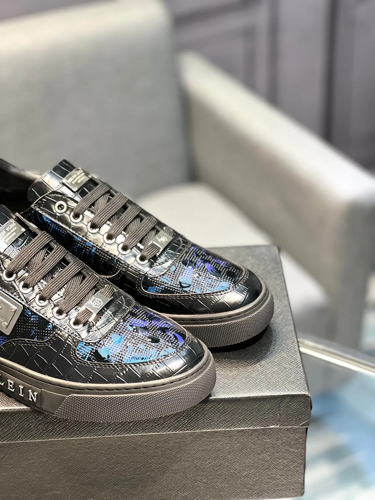 Philipp Plein Preto Azul Efeito Patentoso Superior Bordado Floral Tênis Lifestyle 8