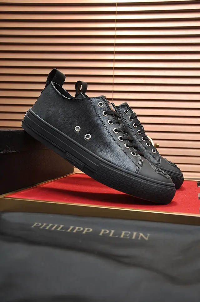 Philipp Plein Tênis Lifestyle de Couro Preto com Monograma Embossado 8