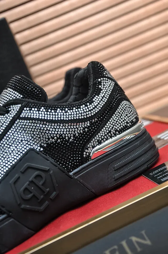 Philipp Plein Tênis Lifestyle Pretos Prateados Cristal Embellished Low-Top 2