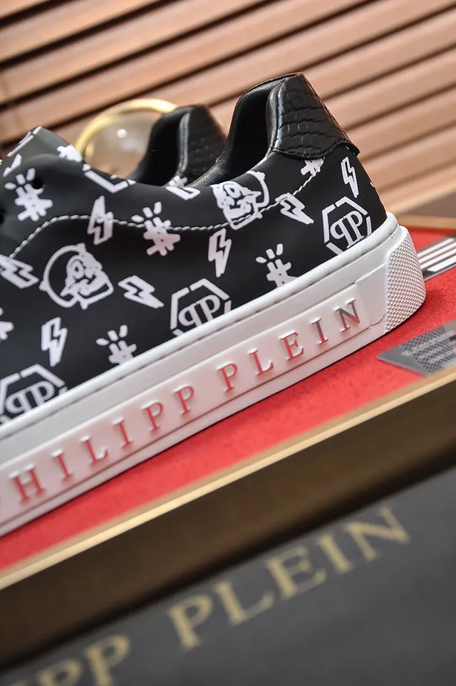 Philipp Plein Negro y Blanco Todo el sobre impresión gráfica grabada letra de marca estilo de vida zapatillas 2
