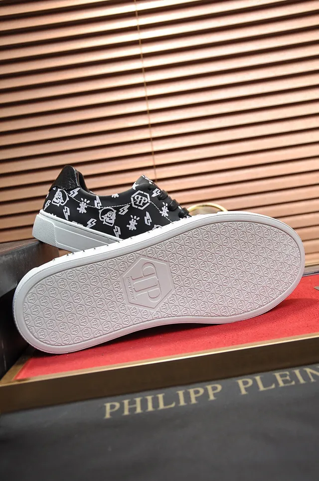 Philipp Plein Negro y Blanco Todo el sobre impresión gráfica grabada letra de marca estilo de vida zapatillas 4