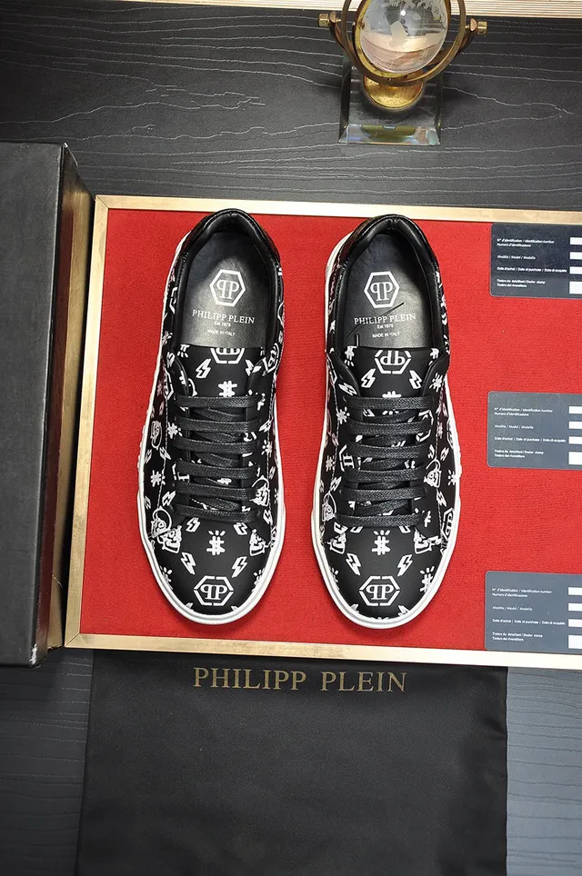 Philipp Plein Negro y Blanco Todo el sobre impresión gráfica grabada letra de marca estilo de vida zapatillas 9