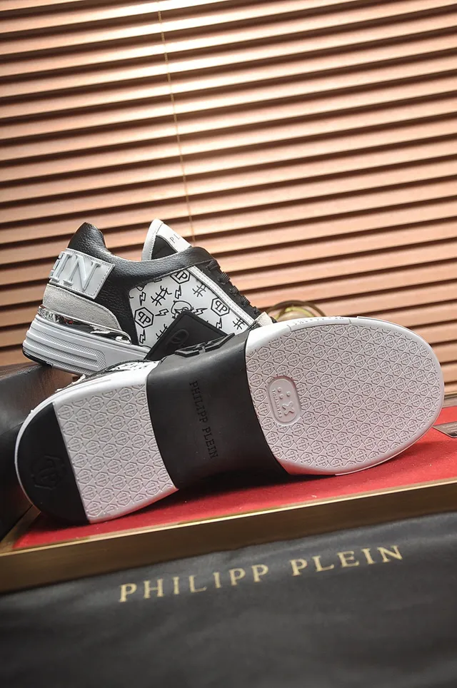 Philipp Plein Logo Plaque Graffiti-Print Noir et Blanc Chaussures Lifestyle 4